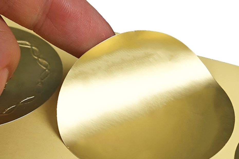 What are some examples of products that use gold label materials in the fashion industry?